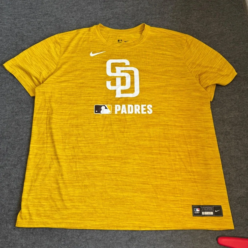 Nike San Diego Padres MLB Authentic Collection Dri-FIT Shirt Mens XXL Gold MLB